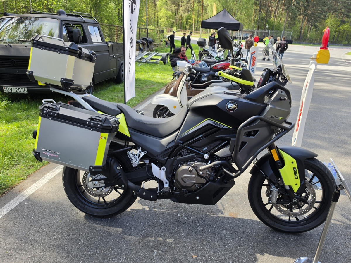 QJ MOTOR SVT 650 V2 Foto: iAuto