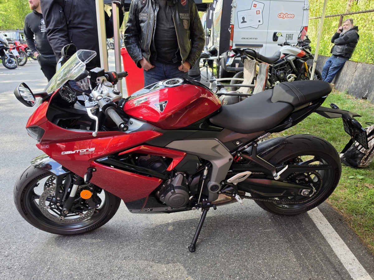 Triumph Daytona 660 Foto: iAuto