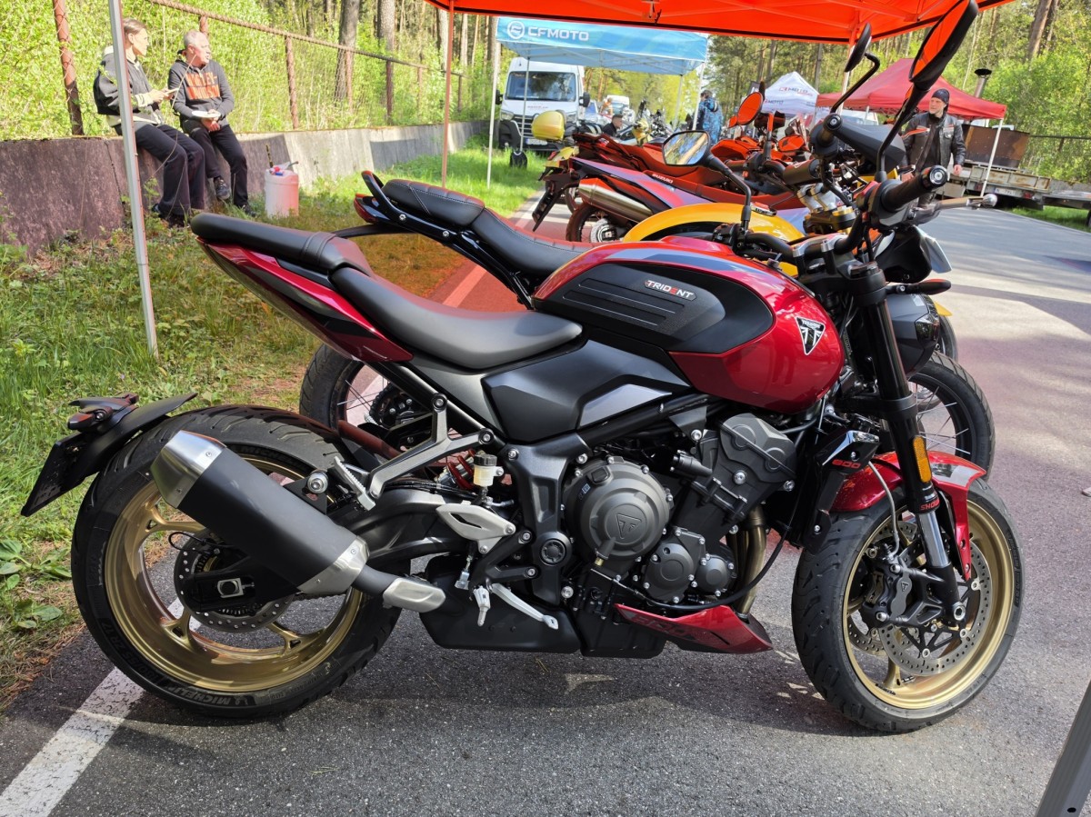 Triumph Trident 800 Foto: iAuto